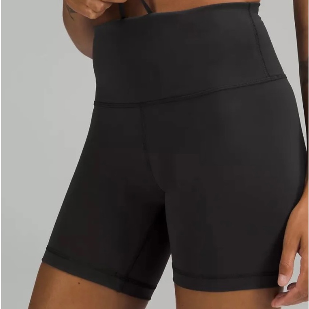 Lululemon Wunder Trail black athletic shorts